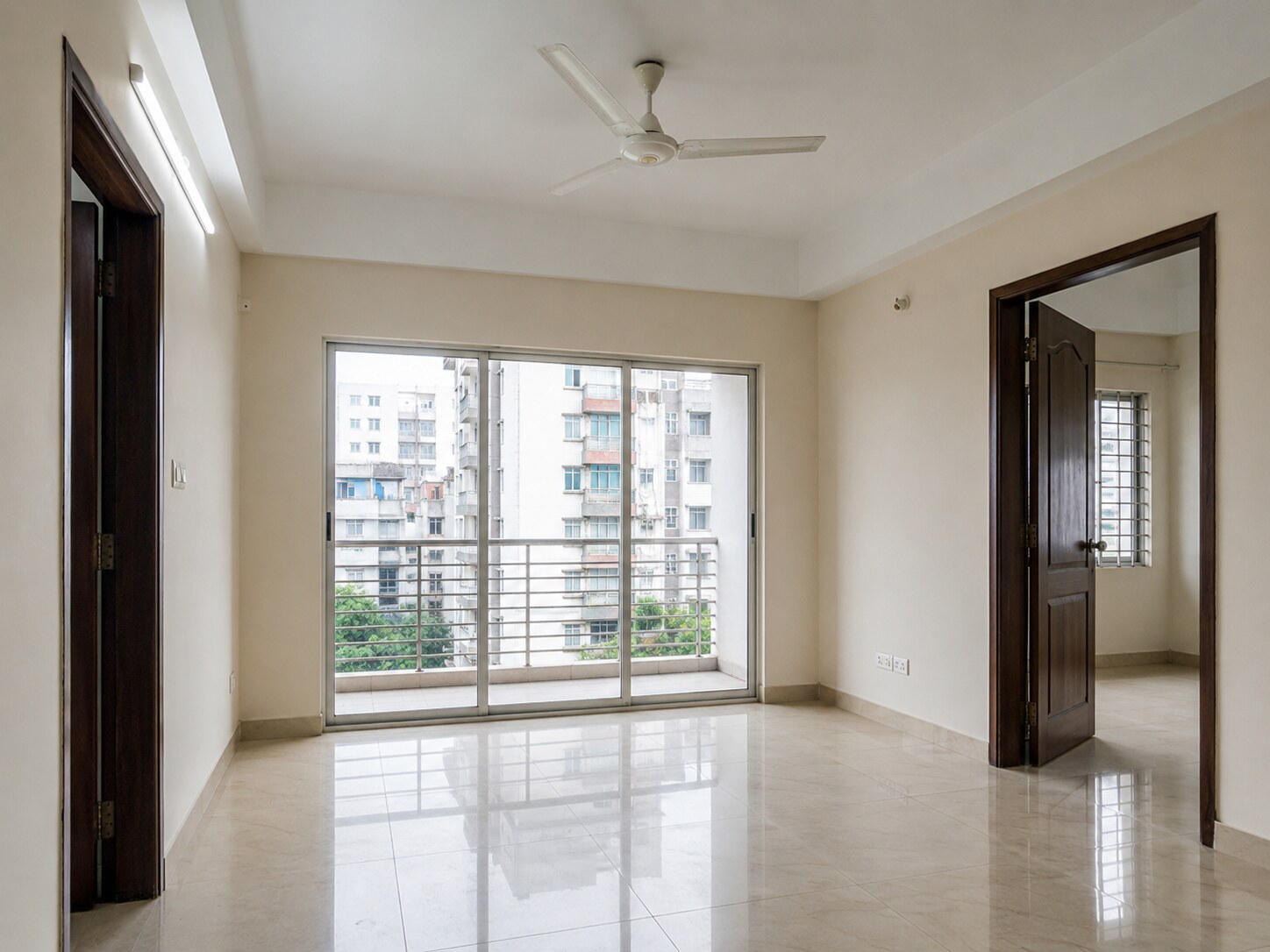 Bright 3-Bed Ready Apartment in Aftabnagar, Dhaka