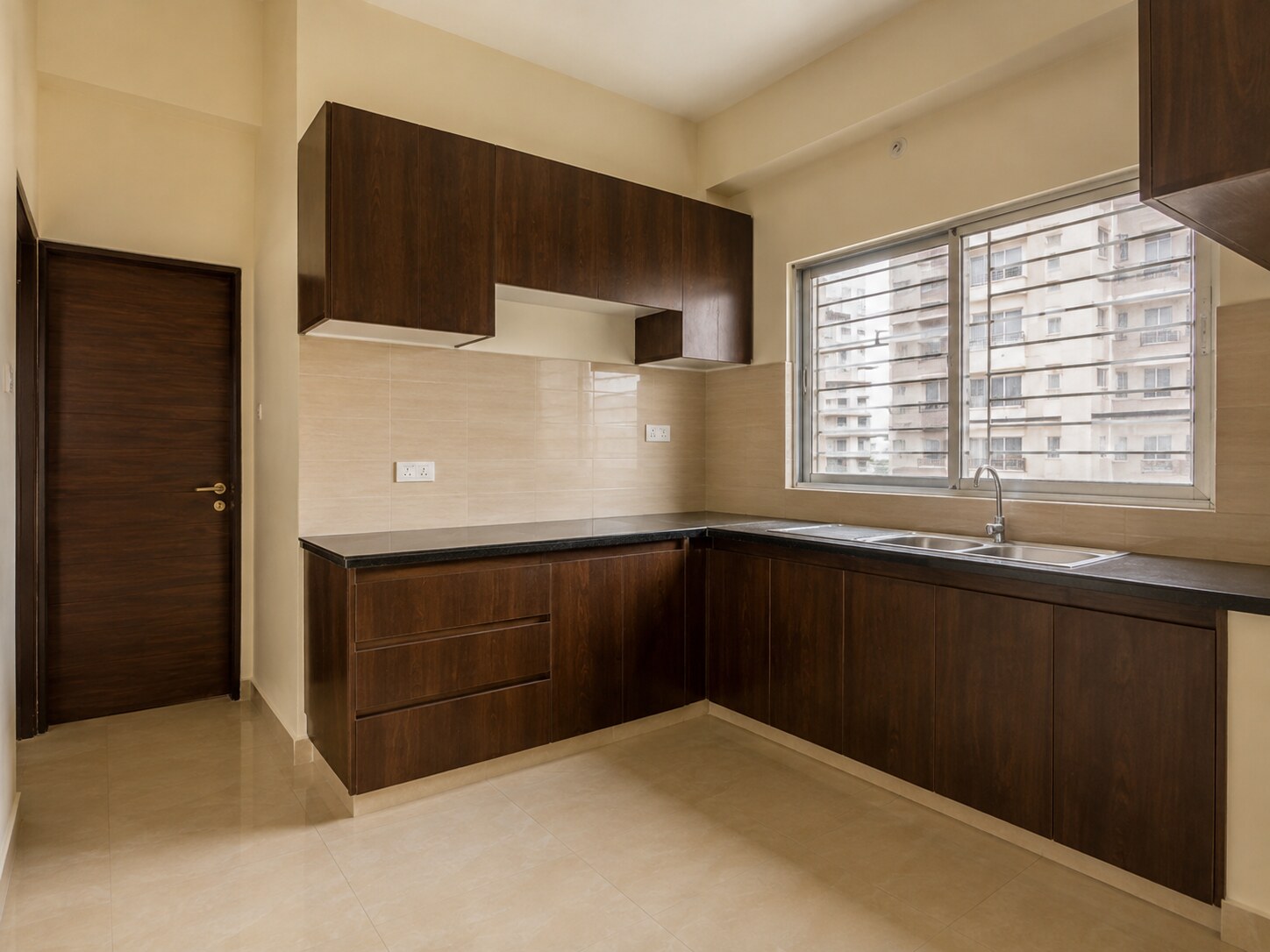 Compact Ready 3-Bed Apartment in Shewrapara, Dhaka